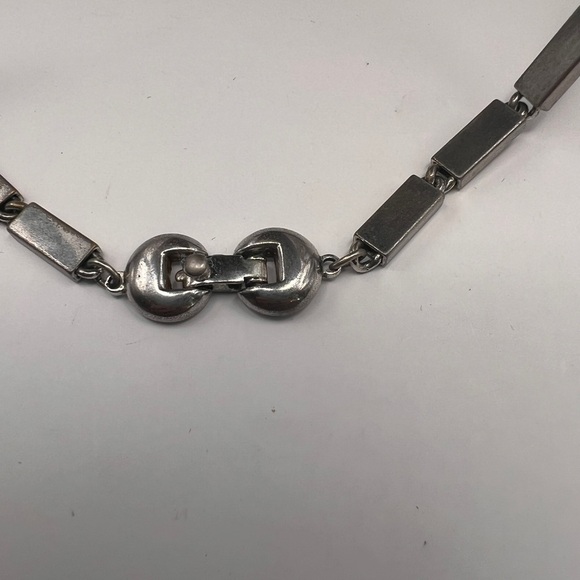 Vintage Monet Tournee' Silver tone Box Chain Necklace - Picture 6 of 10